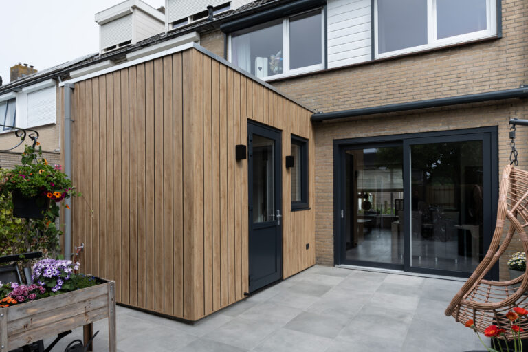 Aanbouw met bijkeuken